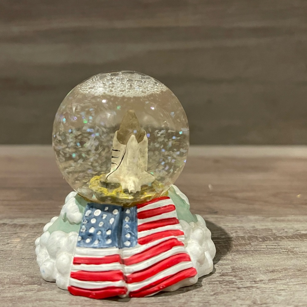 3” Mini American Flag Space Shuttle Snow Globe